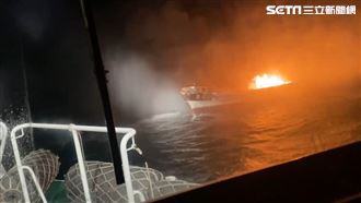 漁船故障起火！8旬船長緊急跳海逃生