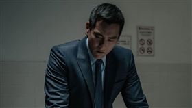 彭于晏、朱鑑然《潛行》。（圖／華映娛樂提供）