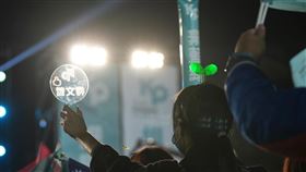 吳靜怡說，「小草精神」什麼時候成為特定政治人物操作教義的工具？（圖／翻攝自柯文哲臉書）