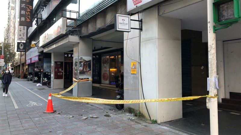 寒流大降溫　走在路上也要留意「頭頂」