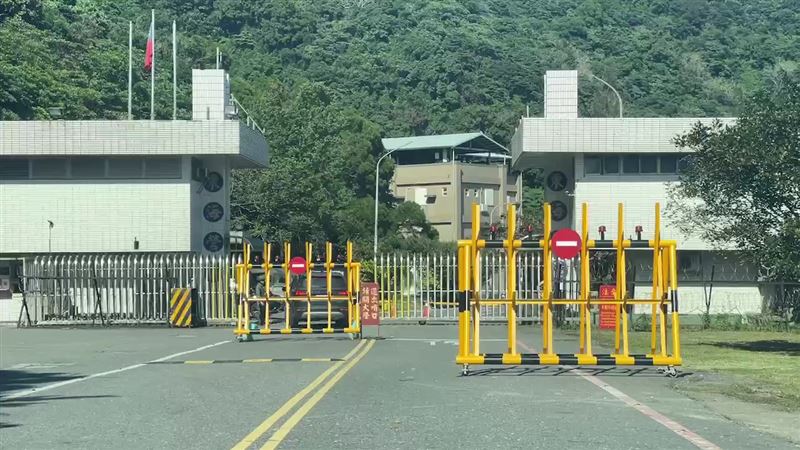 海軍士官長穿潛水裝備溺水　送醫不治