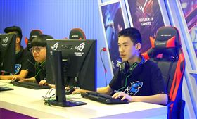 寒假限定！無人機特展加電競冬令營　青少年圖書館讓你體驗電競選手（業配勿用）