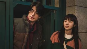 ▲韓劇《殺人者的購物中心》，李棟旭，金慧峻。（圖／Disney+）