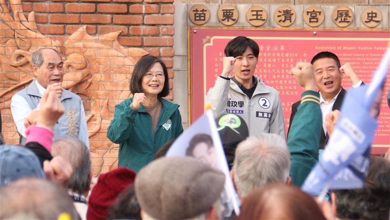 路人喊謝謝讓我結婚　蔡英文1句感動全場