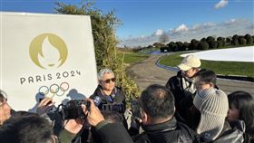 參訪團領隊張煥禎受訪巴黎奧運台灣參訪團順利結束，總領隊張煥禎（中）暢談這趟的收穫，也認為接下來半年還有很多問題要一一解決，才能成為選手最強的後盾。（體育署提供）中央社記者黎建忠傳真113年1月19日