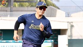 ▲42歲周思齊不輕言退休，今年球季還想繼續當選手。（圖／中信兄弟球團提供）