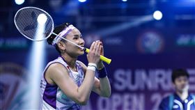 印度羽球公開賽奪冠  戴資穎賽後感謝球迷台灣羽球天后戴資穎號稱「全球主場」，不論在世界各地比賽都有死忠粉絲加油打氣，21日她在2024印度羽球公開賽拿下賽史首冠，賽後不忘雙手合十向熱情球迷致意。（Badminton Photo）中央社記者黎建忠傳真 113年1月21日