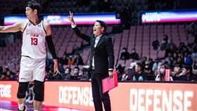 ▲高雄17直播鋼鐵人主帥「Coach邱」邱大宗。（圖／PLG聯盟提供）