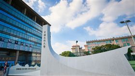 圖／文化大學提供,文化大學大門