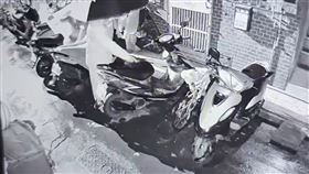 雨天,怪客,椅墊,輪胎,永和,新北,