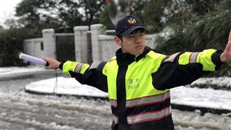 陽明山有望飄雪！警方將三階段交通管制