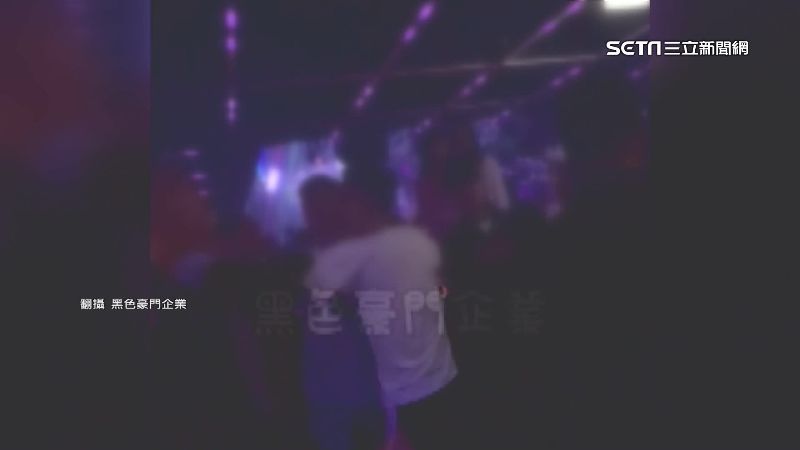 台中夜店爆衝突　警噴辣椒水壓制鬧事男