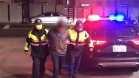 台中人倫悲劇！不滿哥啃老弟揮球棒打死他（圖／翻攝畫面）