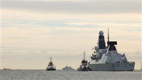 英國驅逐艦參與國際紅海安全行動英國防空驅逐艦「鑽石」參與由美國主導的「繁榮守護行動」，維護國際航行自由與安全。圖為「鑽石」去年11月自英格蘭啟程往中東。（英國國防部提供）中央社記者陳韻聿倫敦傳真  113年1月7日