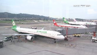 長榮工會釀罷工！旅行社湧機票簽轉電話