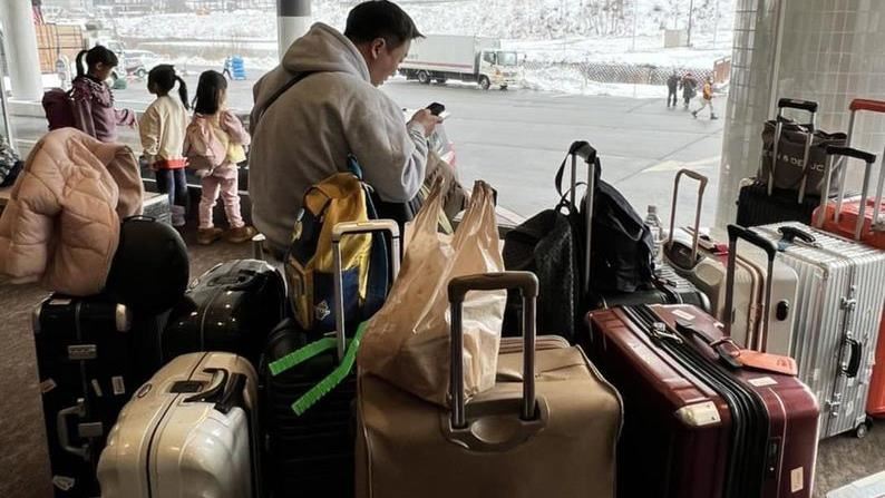 李正皓真的顧行李、再爆：我被賴清德偷臭