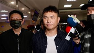 丁特直播評Toyz惹怒超哥　現職律師也現身