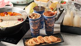 無老鍋首度插旗信義區推複合式新店，更獨家推出手搖飲與新品甜點。（圖／業者提供）