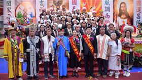 監察院糾正花蓮縣府宗教經費使用監察院糾正花蓮縣政府補助民間舉辦宗教活動不符經費限制，相關規定形同虛設。圖為花蓮縣政府15年前由時任縣長傅(山昆)萁（前右4）自創「祭天祈福暨遶境活動（五教合一）」活動，民國110年舉辦情形。（花蓮縣政府提供）中央社記者李先鳳傳真  113年1月23日