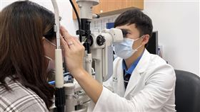 醫師建議新診斷為糖尿病者應至眼科就診進行眼底檢查。（圖／恩主公醫院提供）