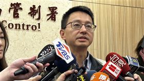 羅一鈞強調指揮中心並沒有政治掛帥跟政黨考量。（圖／記者簡浩正攝影）