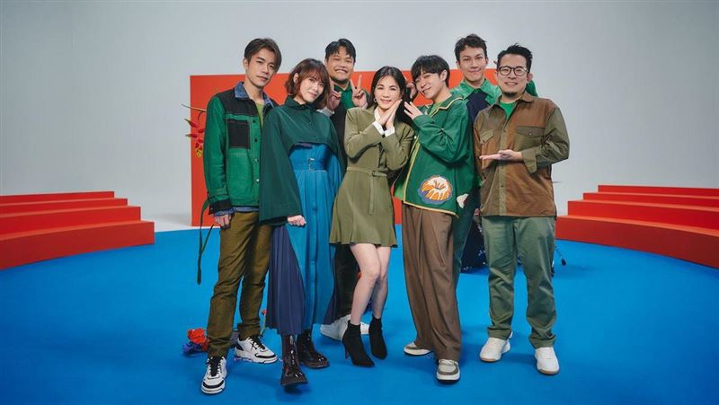 蘇打綠跪了！恩人曝光竟是「超大咖女星」
