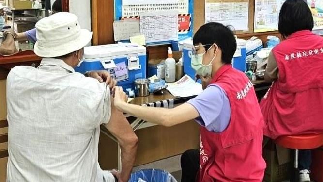 網傳「打4劑關閉免疫系統」　疾管署闢謠