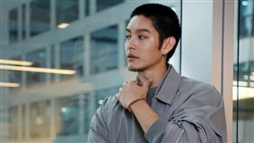 曹佑寧接受《三立新聞網》專訪。（圖／記者邱榮吉攝影）