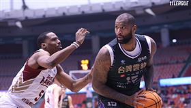 「表弟」卡森斯轟下來台新高的30分。（圖／T1聯盟提供）