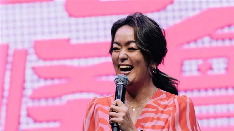 遭控「中國扶植的KOL」　百靈果暴怒否認