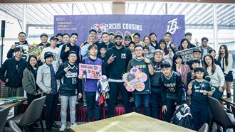 來台凌晨遇地震　卡森斯直呼：快把我嚇死