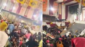 印度德里的卡爾卡吉神廟舉行慶典活動，怎料發生看台倒塌意外，造成1死17傷的憾事。（圖／擷取自X）