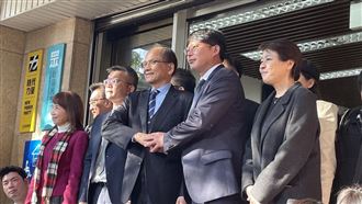 游昌配拜會民眾黨團！黃國昌曝會談過程