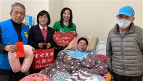 富邦集團連續8年捐贈創世基金會，今年加碼至1300萬元，金額創新高。（圖／富邦集團提供）