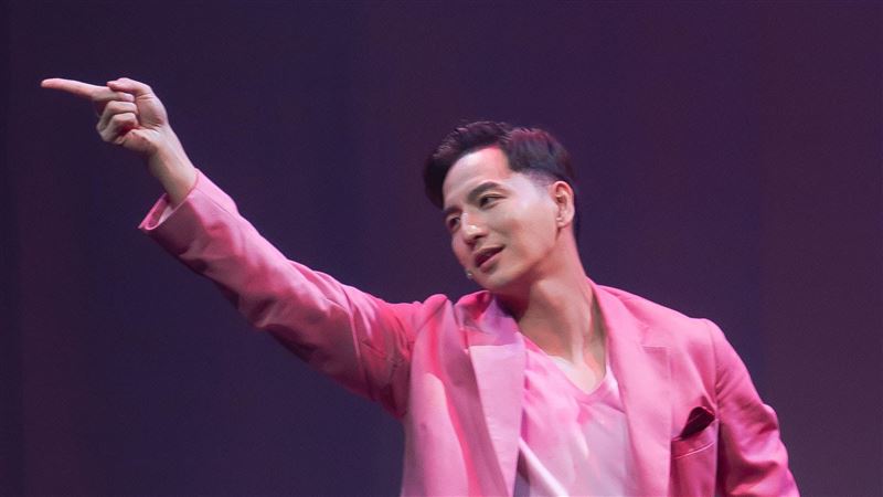 棒棒堂男星無預警報喜　友人爆雷老婆有了