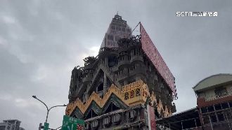 蓋逾33年仍未完工　龍潭「怪怪屋」又長高