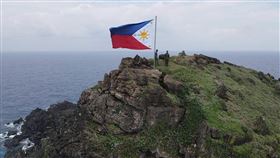 菲律賓海軍雅米島分遣隊升國旗菲律賓海軍雅米島分遣隊於2023年10月18日成立，在雅米島升起菲國國旗。（菲律賓海軍提供）中央社記者陳妍君馬尼拉傳真  113年1月30日