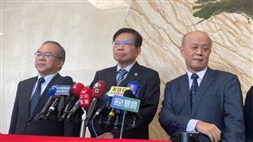 交通部長王國材對於中國宣布啟用M503航線表示非常遺憾。（圖／記者楊晏琳攝影）