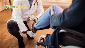 根據美國糖尿病學會統計資料顯示，糖尿病患者罹患糖尿病足的終生發生率高達 19% 至 34%，而患病後截肢風險更高達 20%。