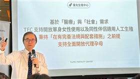 曾啟瑞表示，基於「醫療」與「社會」需求，支持准許單身女性使用以及開放同性伴侶適用人工生殖。（圖／記者簡浩正攝影）