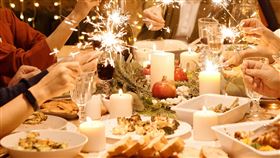 聚餐,吃飯。（pexels）