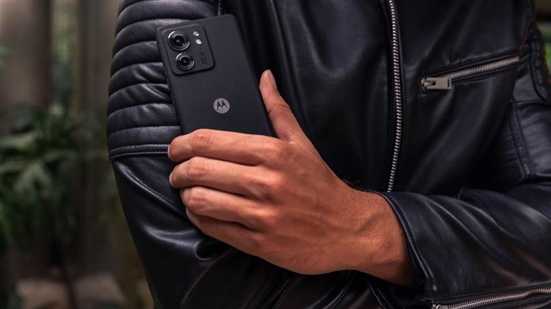 挑戰最薄防水手機 motorola edge 40上市