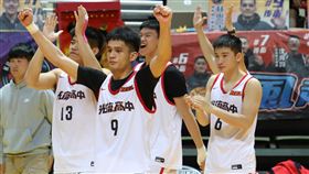 光復高中拚到8強賽最後一戰才終於搶下4強門票。（圖／高中體總提供）