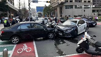 藝文特區警匪追逐　民眾嚇壞：以為拍電影