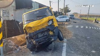 通緝犯偷車　10分鐘後出車禍狼狽落網