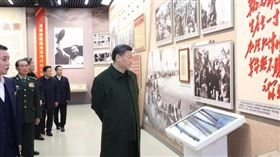 習近平2日上午考察平津戰役紀念館，強調要珍惜來之不易的紅色江山。（圖／新華社）