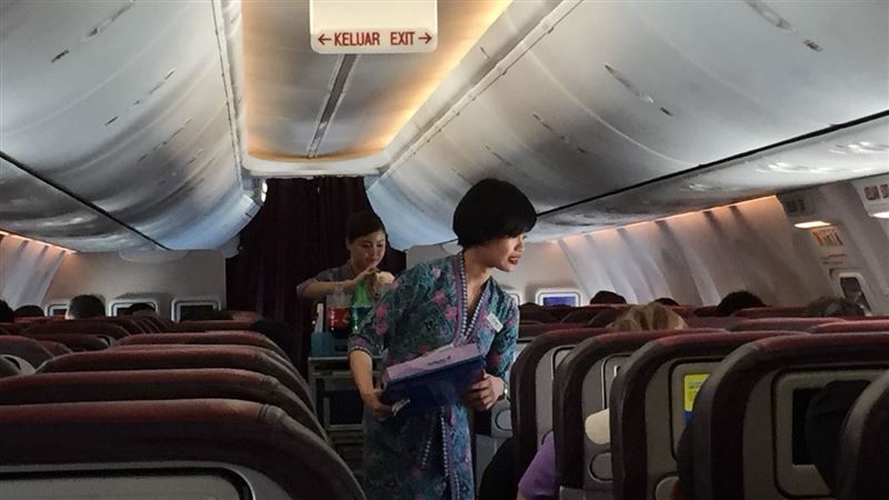 飛機餐吃不飽可以拿第2份嗎？空姐解答了