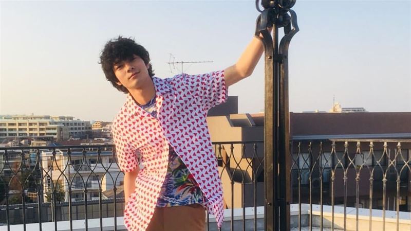 日劇男神腦出血3度手術！消失4年首現身