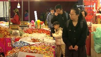 年貨大街迎年前最後週末　攤商提早開攤