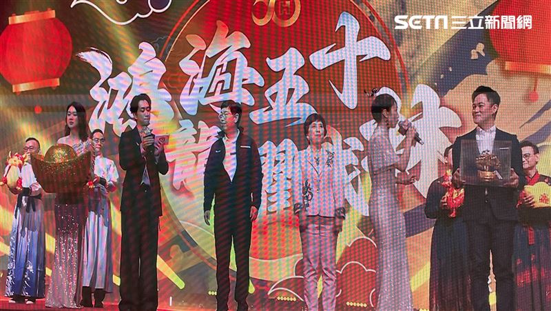 鴻海尾牙湧近3萬人！董座曝1特色感動員工